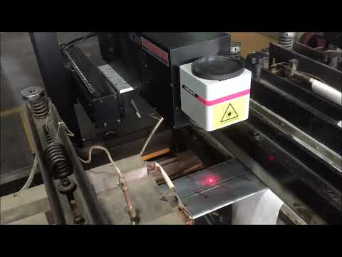 Khắc hạn sử dụng trên bao bì theo dây chuyền sản xuất bằng máy khắc laser PowerMark C30